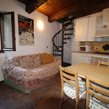 La Casetta Sulle Mura Дом отдыха Сантарканджело-ди-Романья